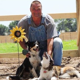 Picture of Bob Daniels and his dogs